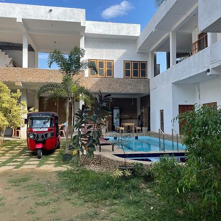 Share Safari Family Bungalow Udawalawe Bagian luar foto