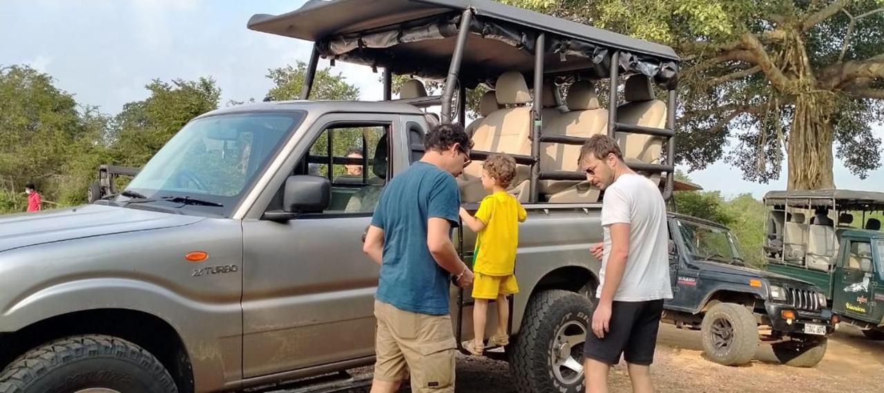 Share Safari Family Bungalow Udawalawe Bagian luar foto
