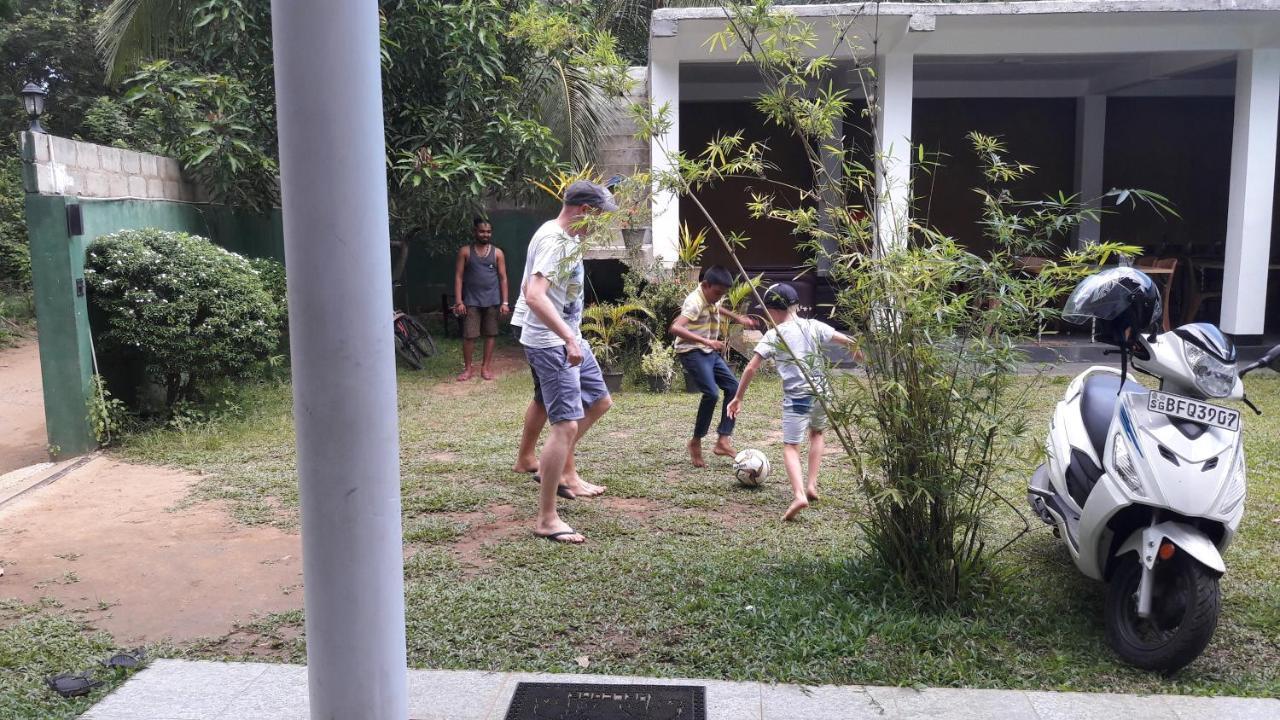 Share Safari Family Bungalow Udawalawe Bagian luar foto