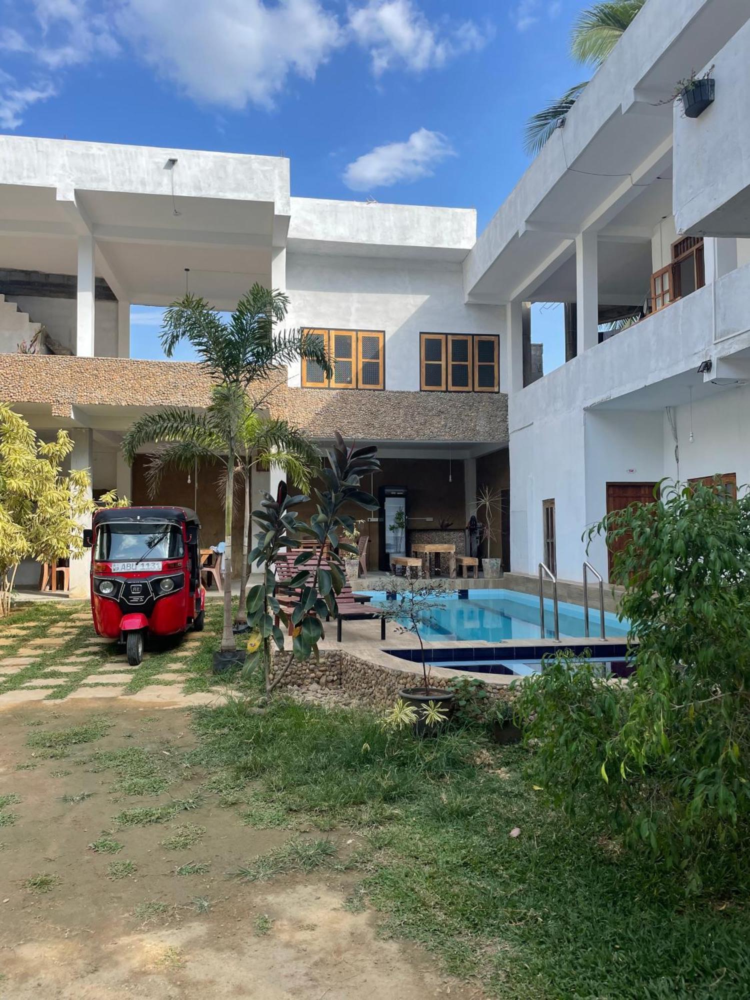 Share Safari Family Bungalow Udawalawe Bagian luar foto
